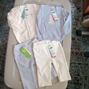 Benetton layette Lot of soft sweaters and corduroys for baby